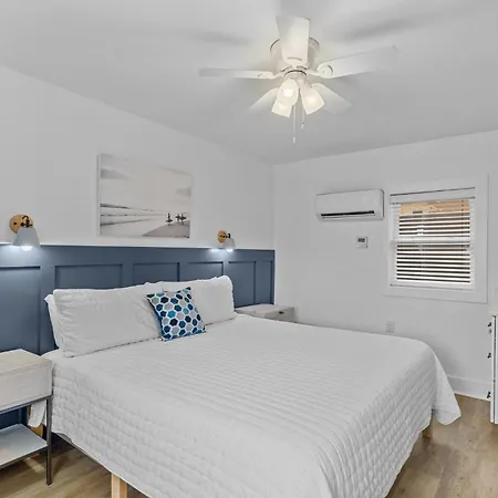 The Beach House At Oak Island By Carolina Resorts Exterior photo